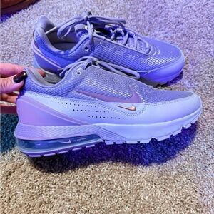 Nike Women's Lavender Sneakers